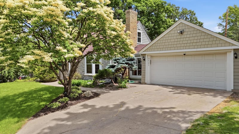3521 Glenhurst Ave, Saint Louis Park, MN 55416