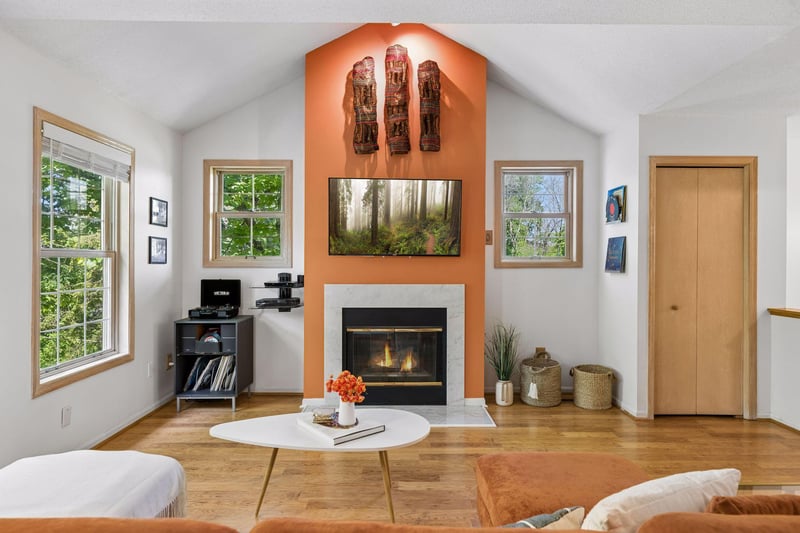 4902 Bayswater Rd, Minnetonka, MN 55345
