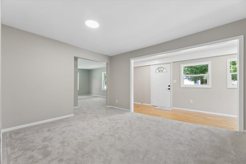 403 S Holcombe Ave, Litchfield, MN 55355