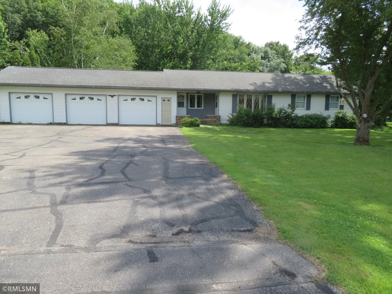 W7515 Us Highway 10, Ellsworth, WI 54011