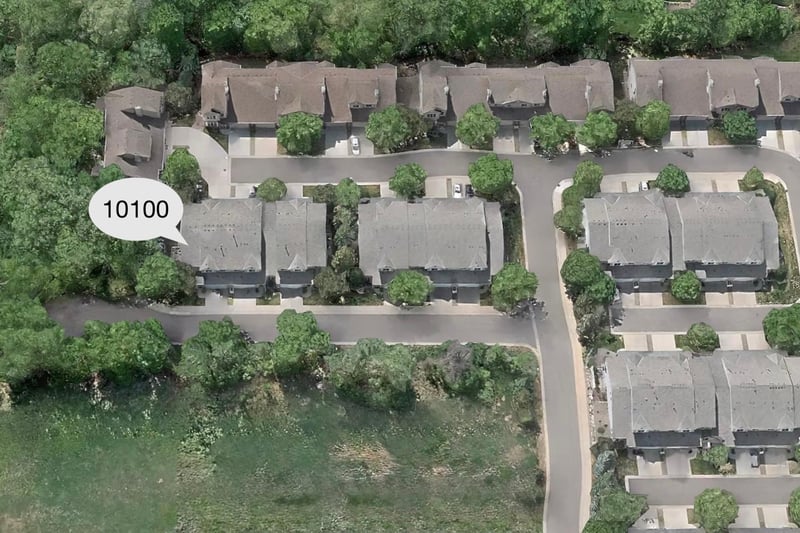 10100 Bridgehill Ter, Eden Prairie, MN 55347