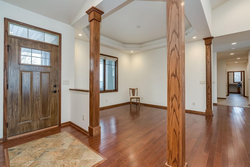 60340 Maverick Ct, Madison Lake, MN 56063