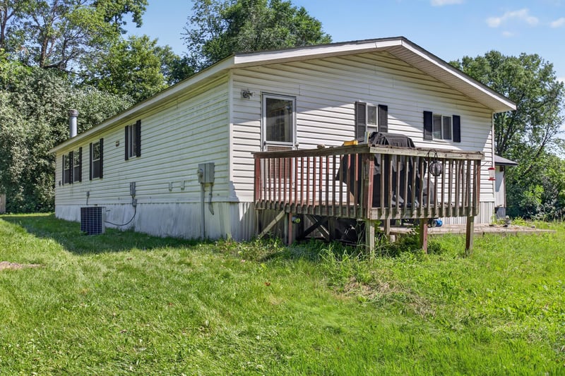 8834 Hamilton Ave NE, Monticello, MN 55362