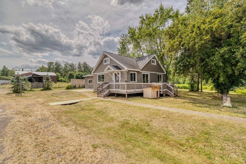 8546 E Spaulding Rd, South Range, WI 54874