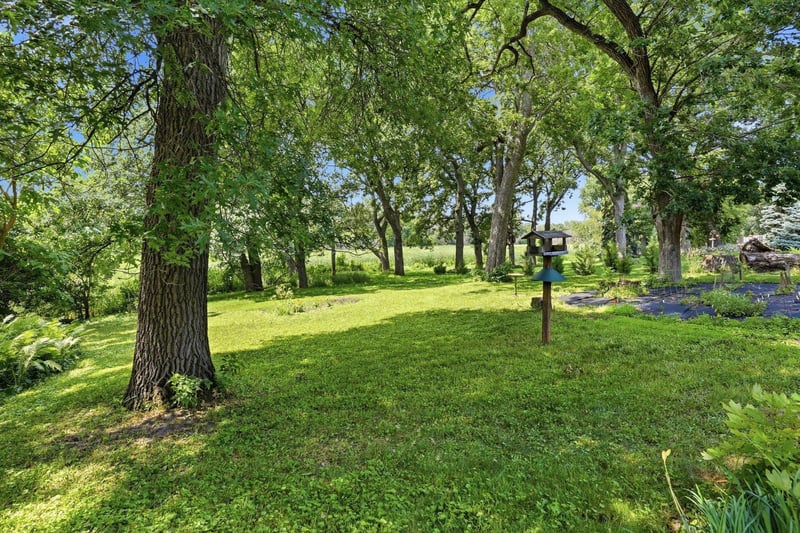 5433 Twin Lake Blvd E, Brooklyn Center, MN 55429