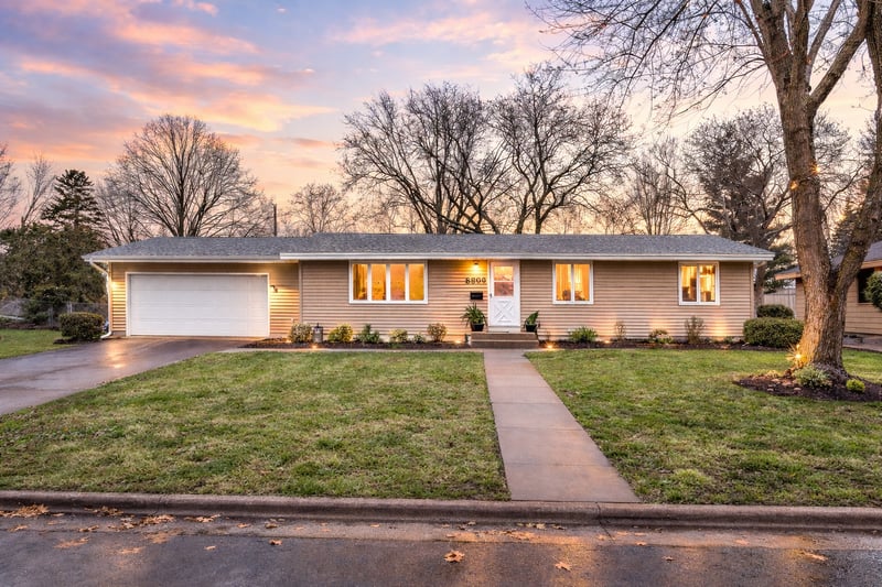 8309 Harrison Rd, Bloomington, MN 55437