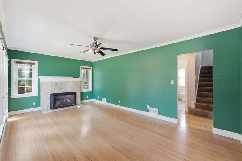 1002 Cedar St, Alexandria, MN 56308