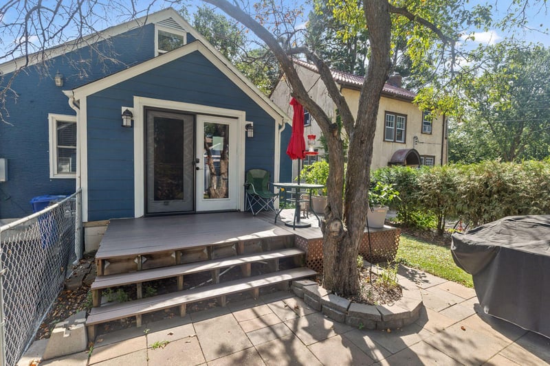 867 Delaware Ave, Saint Paul, MN 55107