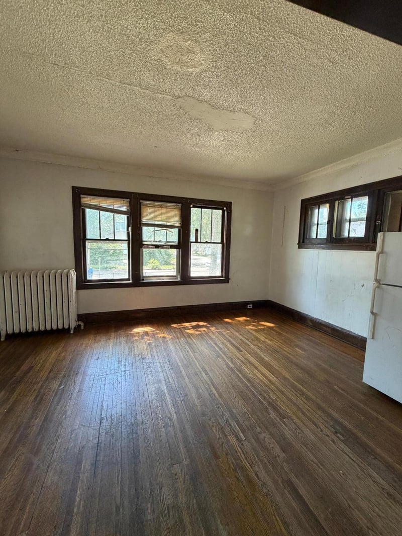 3250 Bryant Ave N, Minneapolis, MN 55412