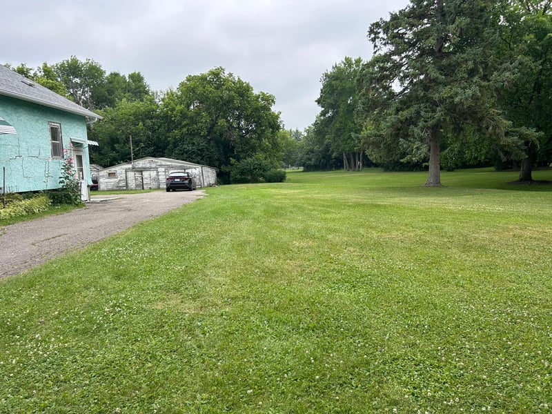 601 11th St E, Thief River Falls, MN 56701