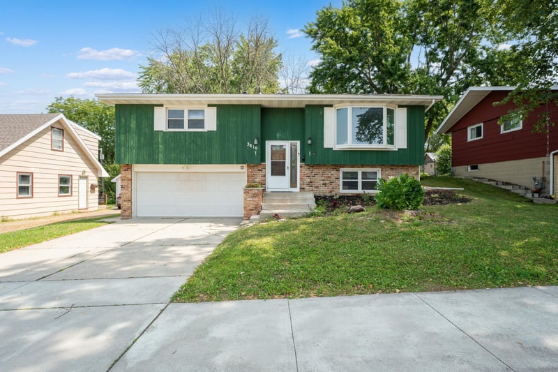 3816 18th Ave NW, Rochester, MN 55901
