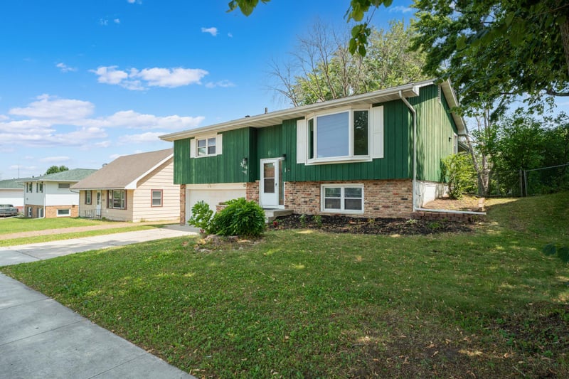 3816 18th Ave NW, Rochester, MN 55901