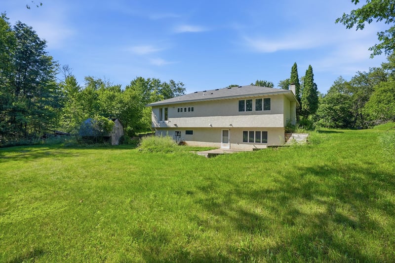 1630 221st Ave NW, Cedar, MN 55011