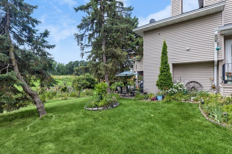 7887 72nd St S, Cottage Grove, MN 55016