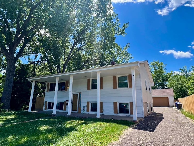 1450 Idaho Ave E, Saint Paul, MN 55106