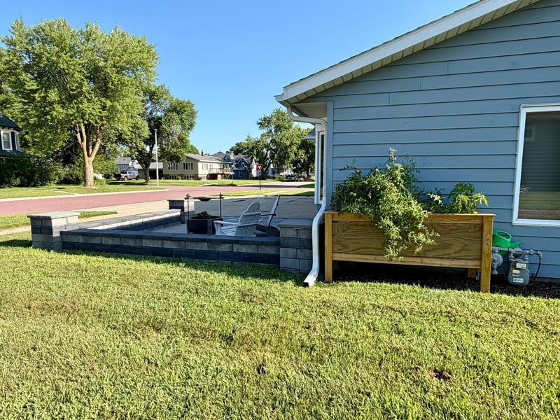 1153 5th Ave, Windom, MN 56101