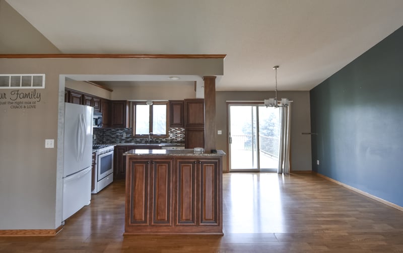 1002 W 2nd St, Zumbrota, MN 55992