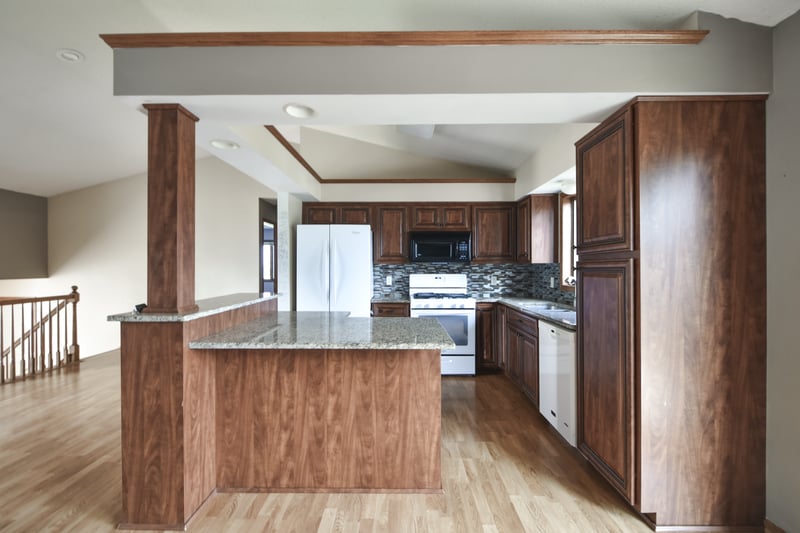 1002 W 2nd St, Zumbrota, MN 55992