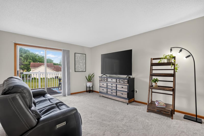 15785 Hannover Pa, Apple Valley, MN 55124