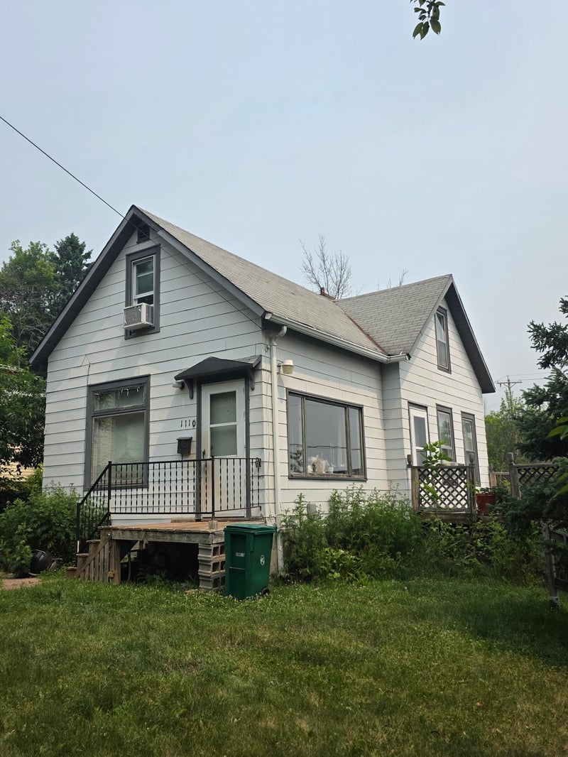 1110 N 8th Ave E, Duluth, MN 55805