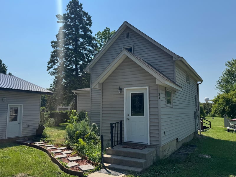 33 Carlson Ave NW, Blackduck, MN 56630