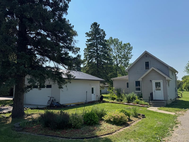 33 Carlson Ave NW, Blackduck, MN 56630