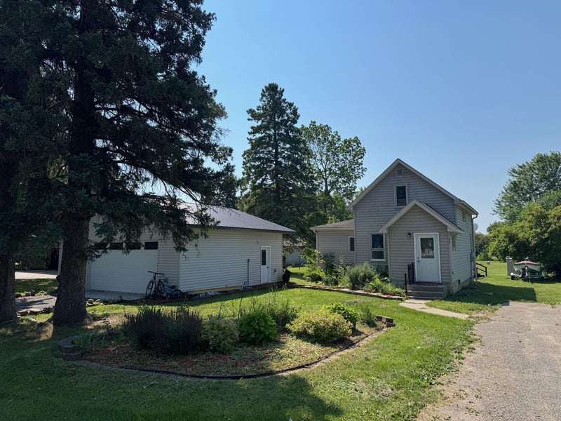 33 Carlson Ave NW, Blackduck, MN 56630