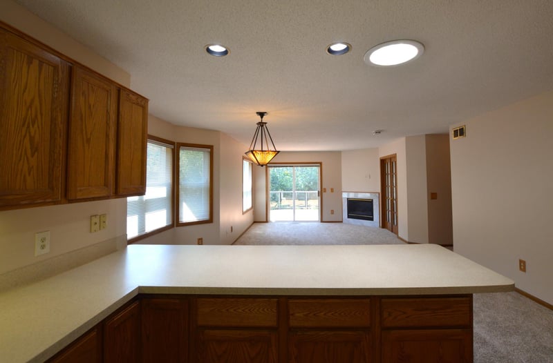 7119 48th St N, Oakdale, MN 55128