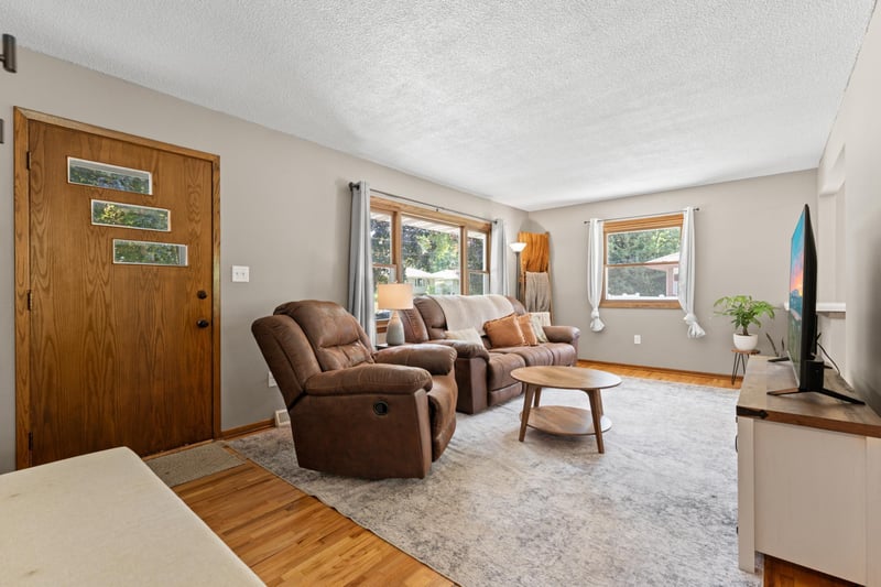 2309 24th St NW, Rochester, MN 55901