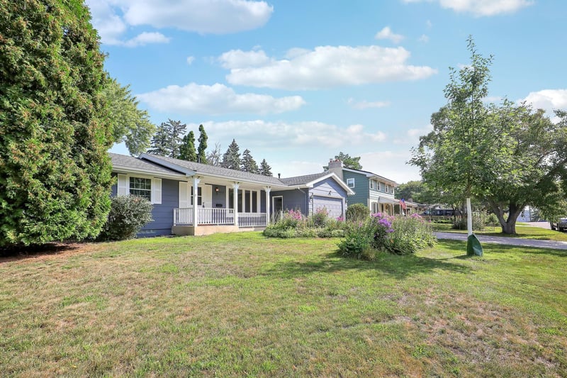 8016 35th Ave N, Crystal, MN 55427