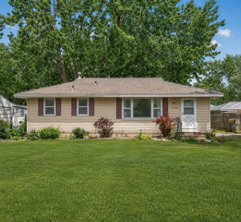 10475 6th St NE, Blaine, MN 55434