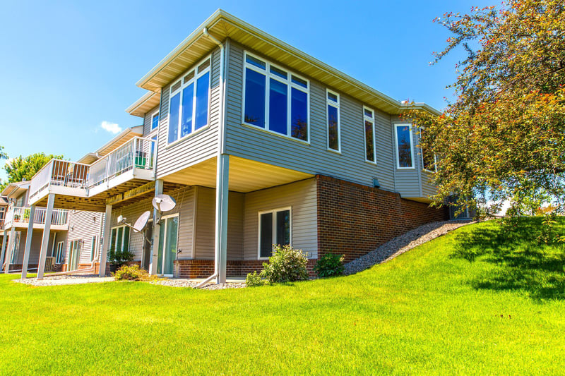 15157 Crestone Cir, Rosemount, MN 55068