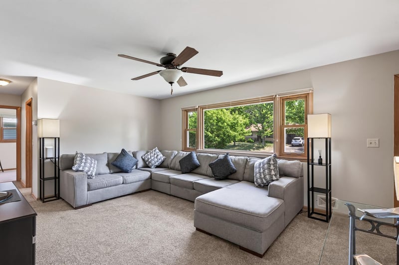 6320 Jackson St NE, Fridley, MN 55432
