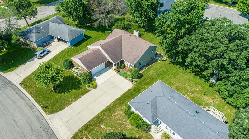 2170 Diablo Dr SE, Owatonna, MN 55060