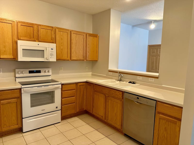 8944 Olive Ln N, Maple Grove, MN 55311