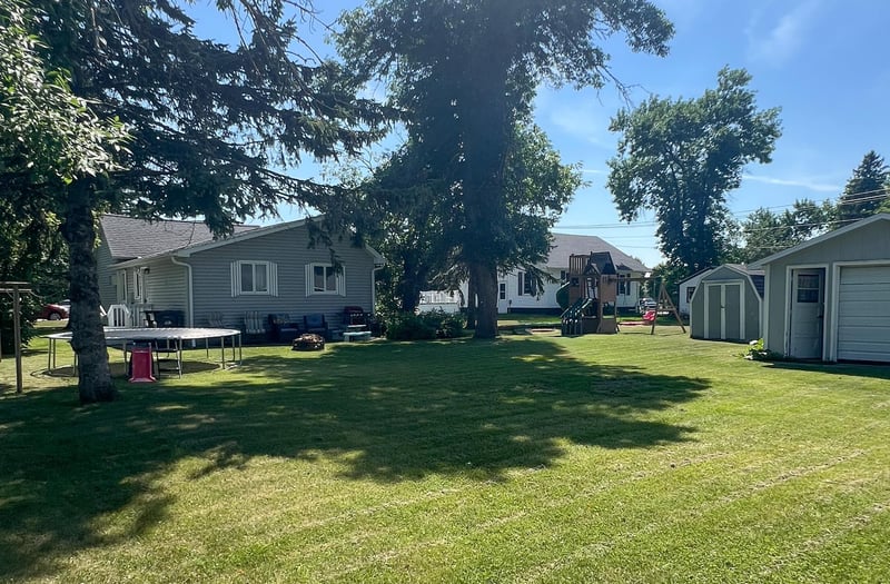 212 Norman Ave NW, Twin Valley, MN 56584