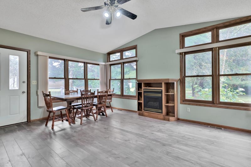 3230 Highway 107 NE, Braham, MN 55006
