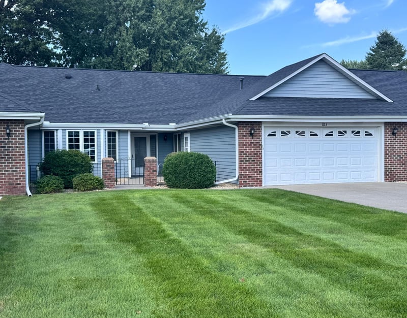 1123 Lois Ct, Shoreview, MN 55126