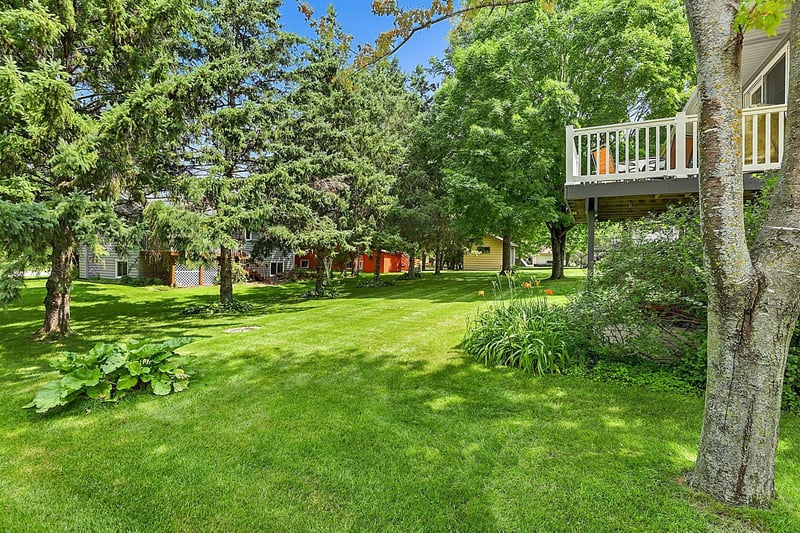737 4th St N, Sartell, MN 56377