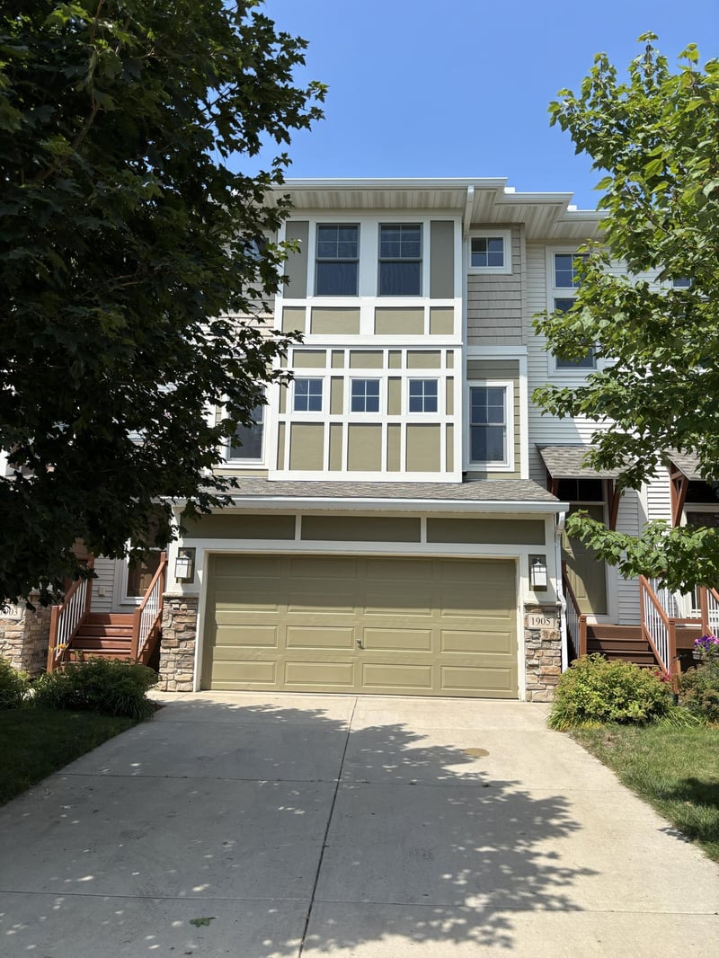 1905 Red Maple Ln, Northfield, MN 55057