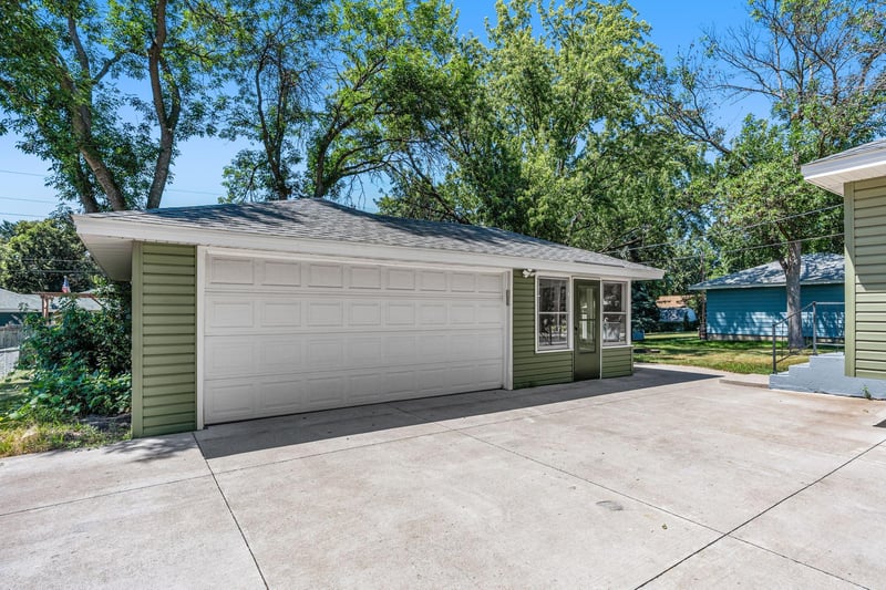 11346 Norway St NW, Coon Rapids, MN 55448