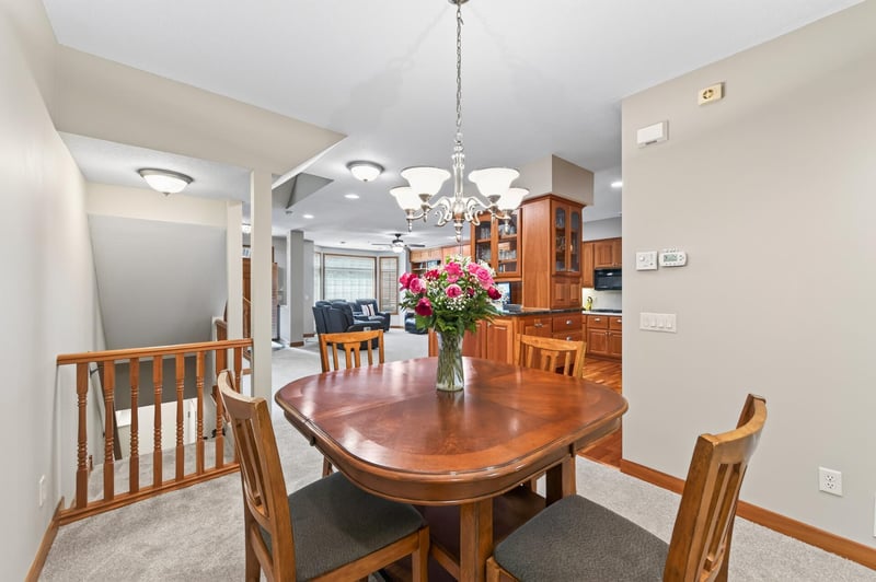 10776 Falling Water Ln #B, Woodbury, MN 55129