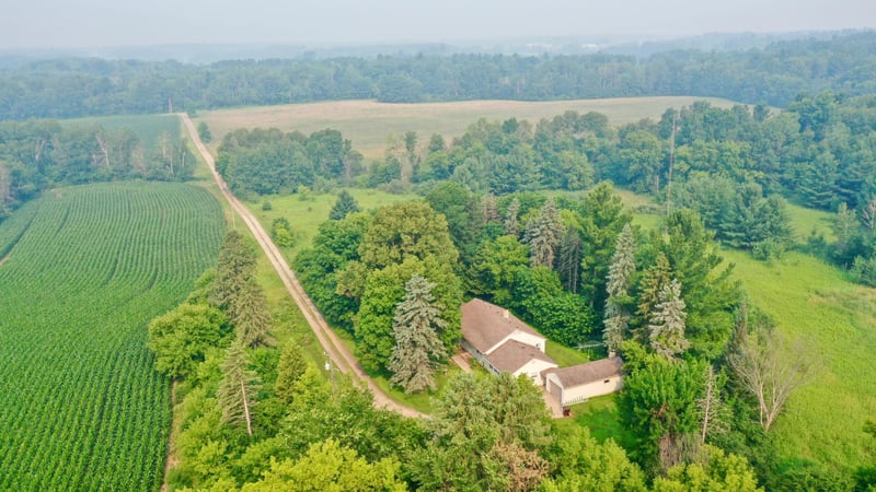 1256 Rice St, Braham, MN 55006