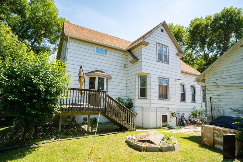 411 E Gustavus Ave, Fergus Falls, MN 56537