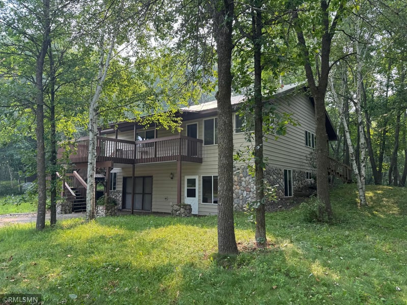 1964 Rainbow St, Mora, MN 55051
