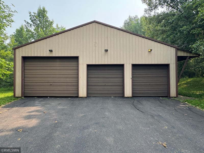 1964 Rainbow St, Mora, MN 55051