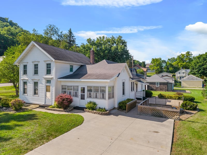 107 W Rushford Ave, Rushford, MN 55971