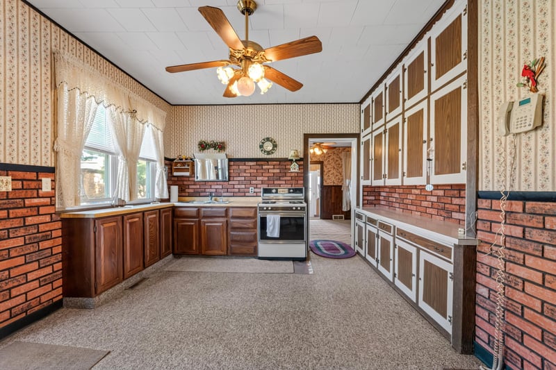 107 W Rushford Ave, Rushford, MN 55971
