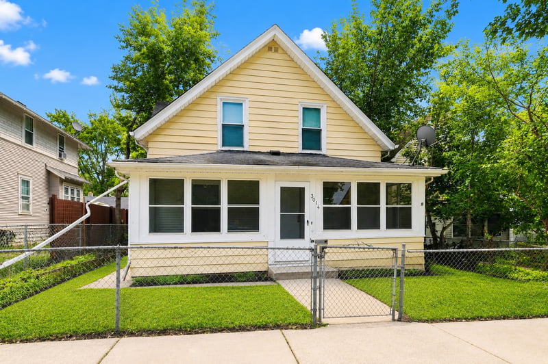3014 Russell Ave N, Minneapolis, MN 55411