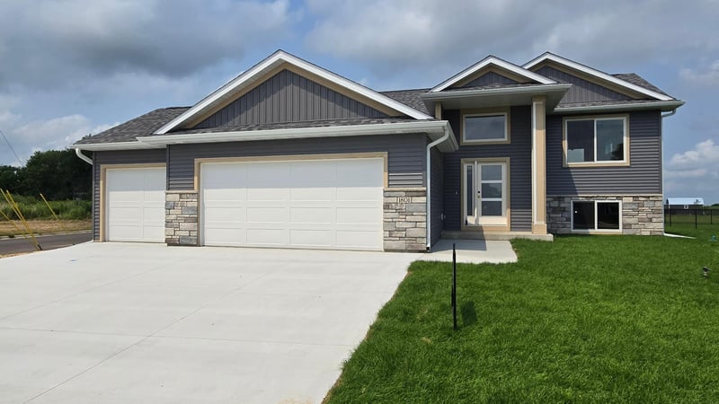 1801 12th Ave NE, Austin, MN 55912
